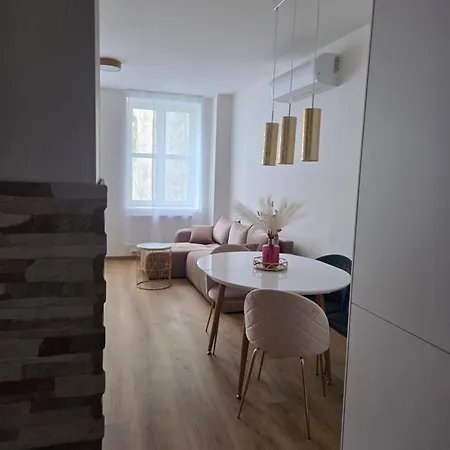 Center Luxury Apartment Pressburg
